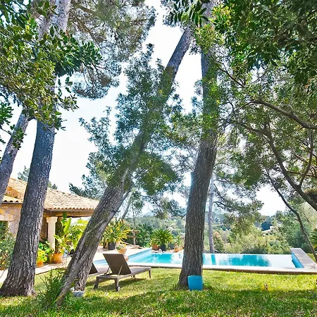 Son Duri, Pool And Views